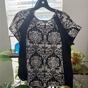 Chelsea & Violet Black and Cream Blouse